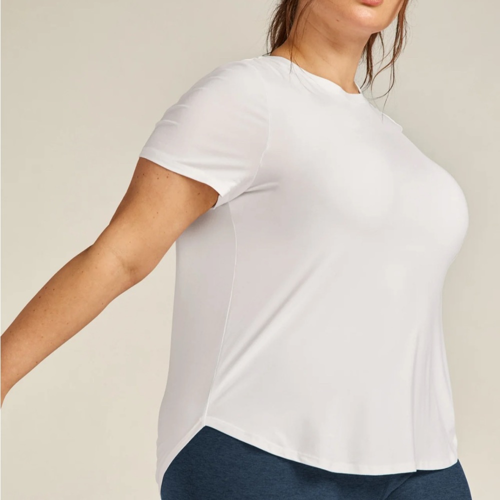 Beyond Yoga White Short Sleeve Tee